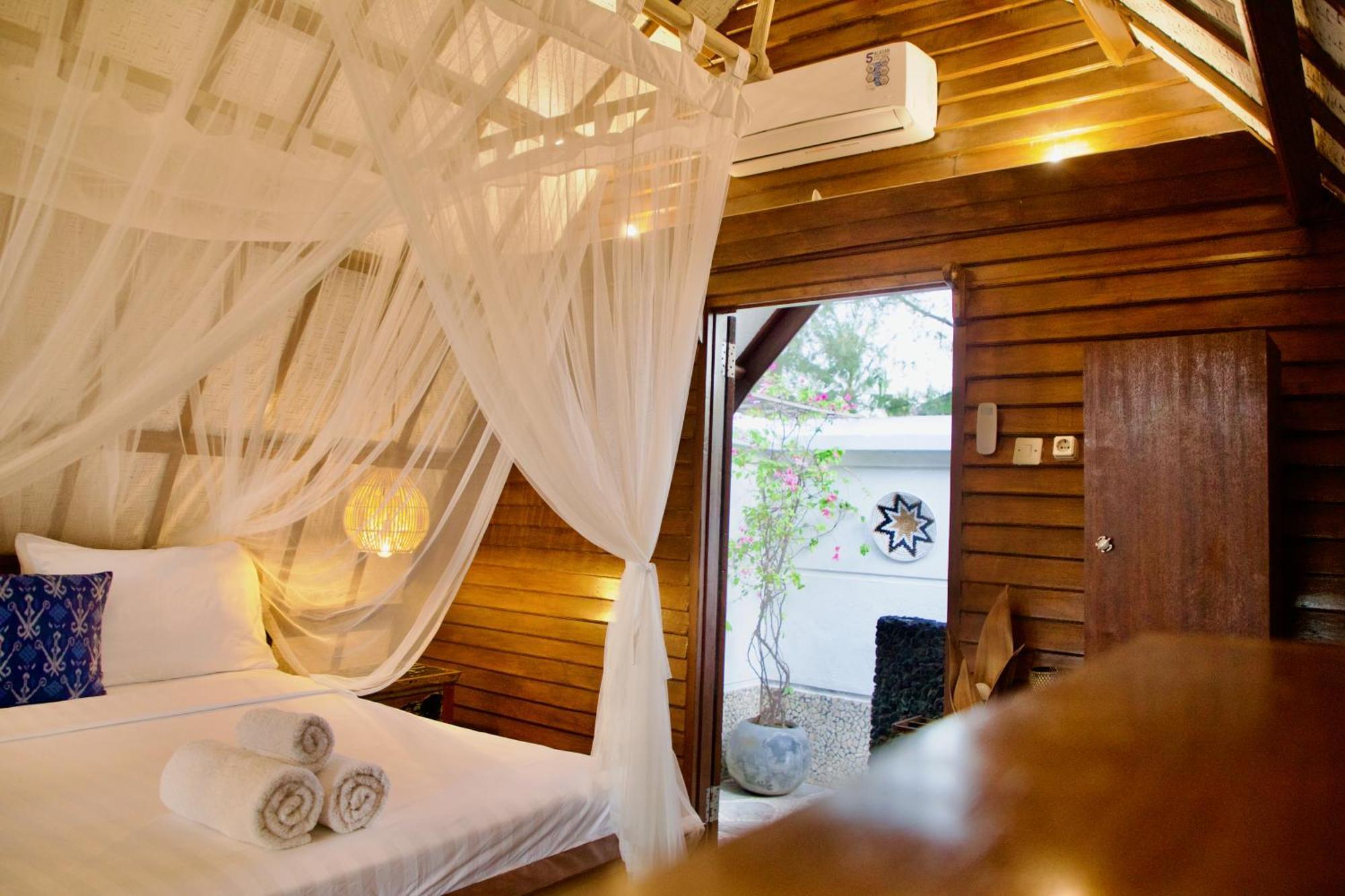 Villa Sunset Beach Gili Trawangan Dış mekan fotoğraf