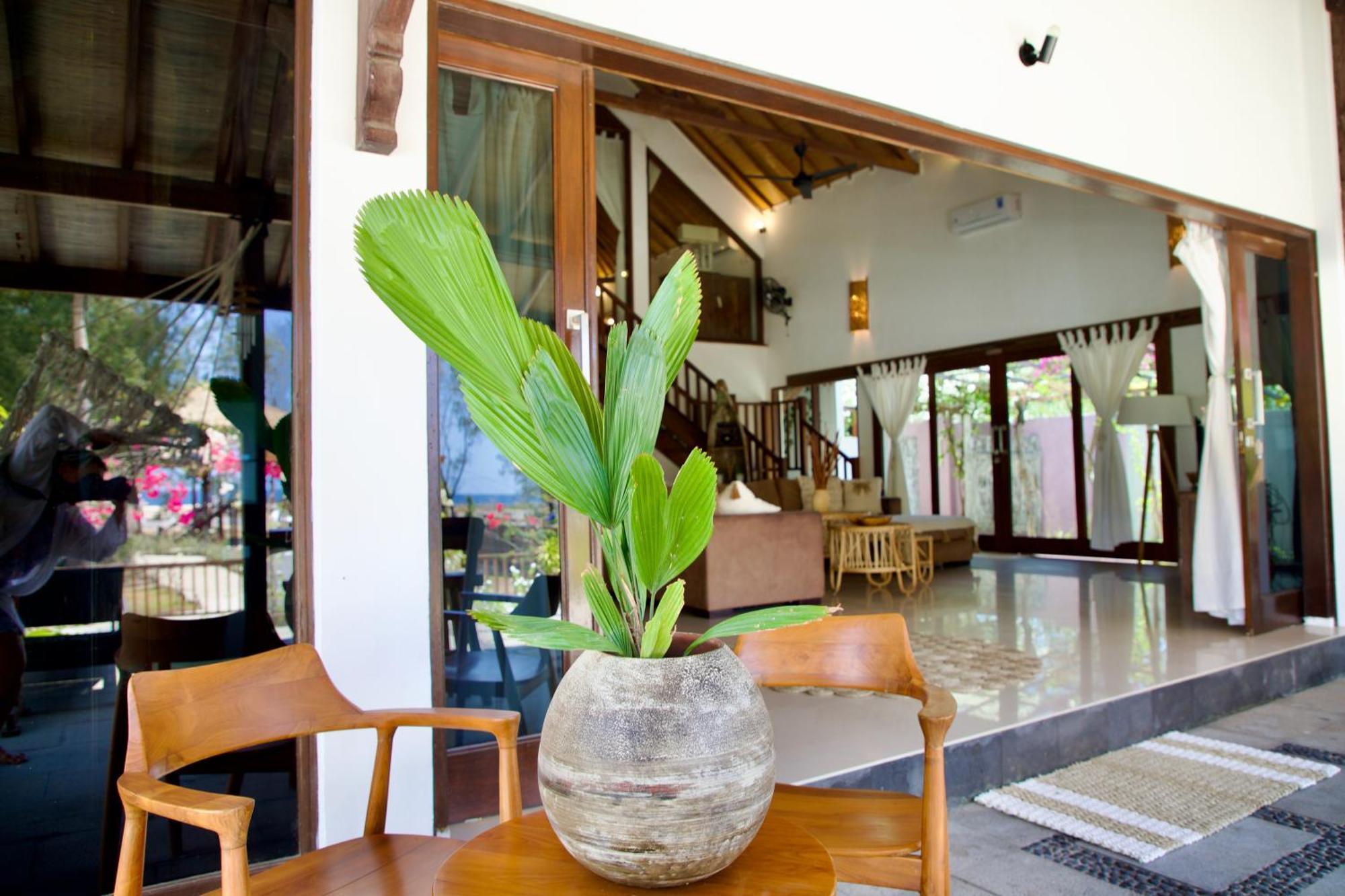 Villa Sunset Beach Gili Trawangan Dış mekan fotoğraf